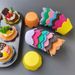 200 pirottini per torte, pirottini per torte resistenti all'olio, design a forma di fiore in colori assortiti, perfetti per biscotti e torte_voghion.com