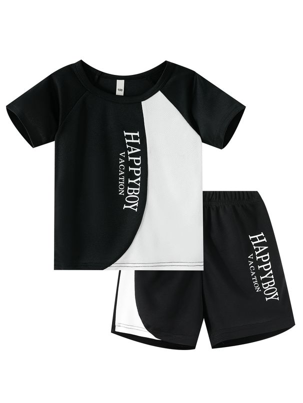 Completo da due pezzi per mamma e bambini: maglietta a maniche corte, pantaloncini e abbigliamento da gioco comodo in cotone._voghion.com