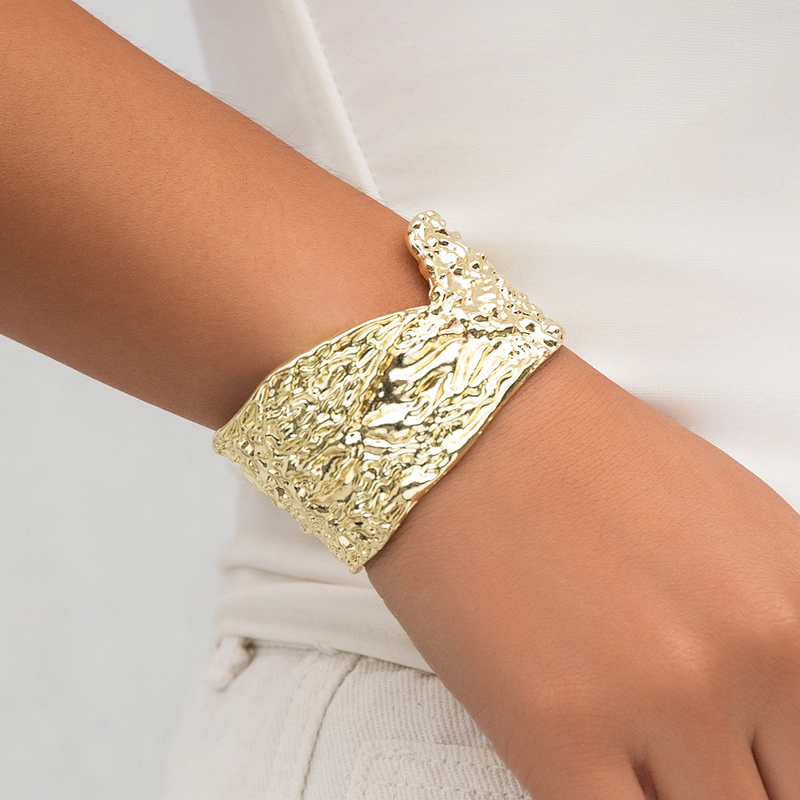 Designer Style Geometric Simple Pitted Exaggerated Bracelet Punk Metal Irregular Bracelet_voghion.com