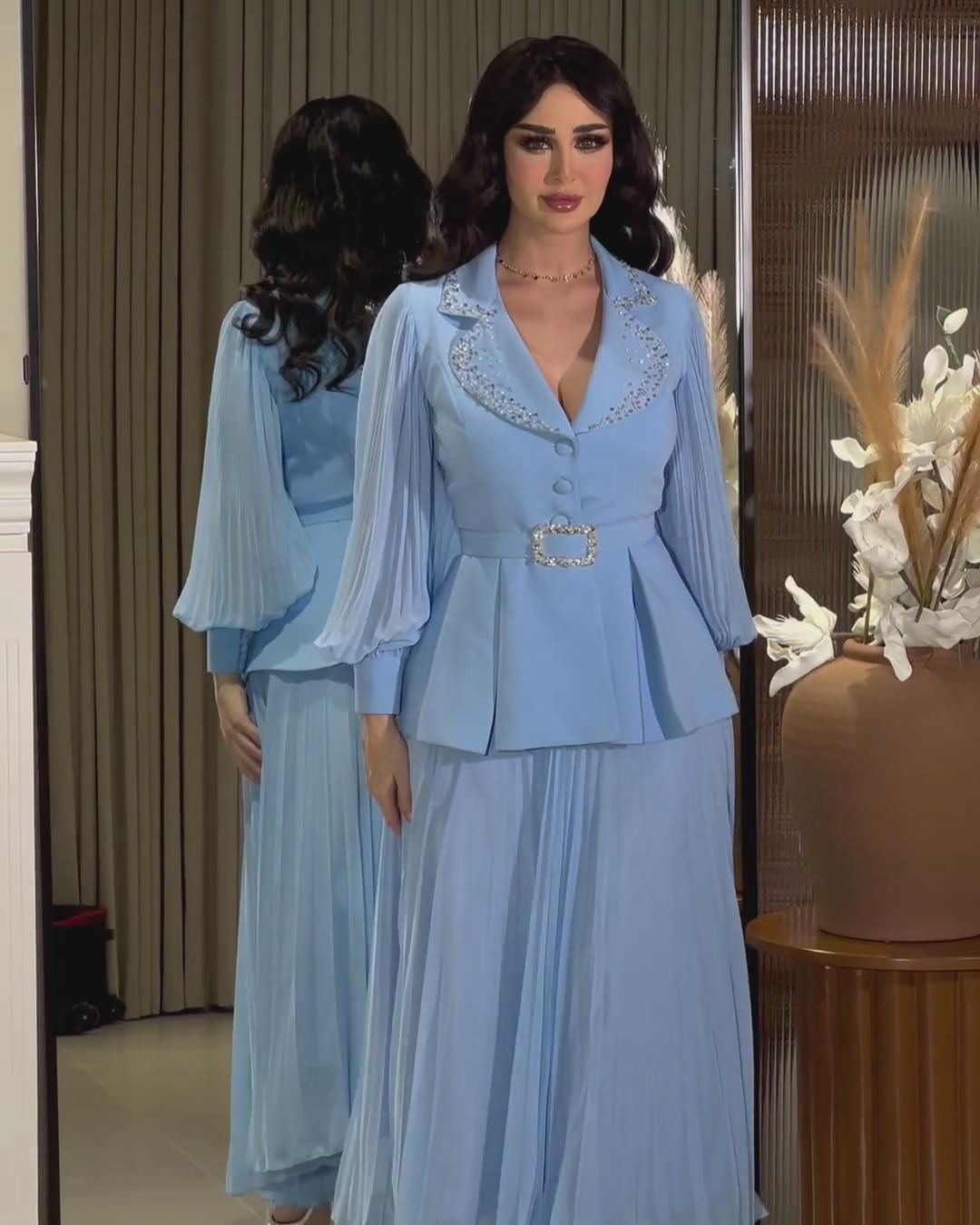 Dámské oblečení, jednobarevný pas, úzký top skládaná sukně, dvoudílný oblek pro ženy_voghion.com