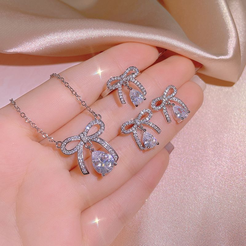 Anello di moda con nappa a forma di farfalla, elegante e di alta qualità, composto da tre pezzi_voghion.com