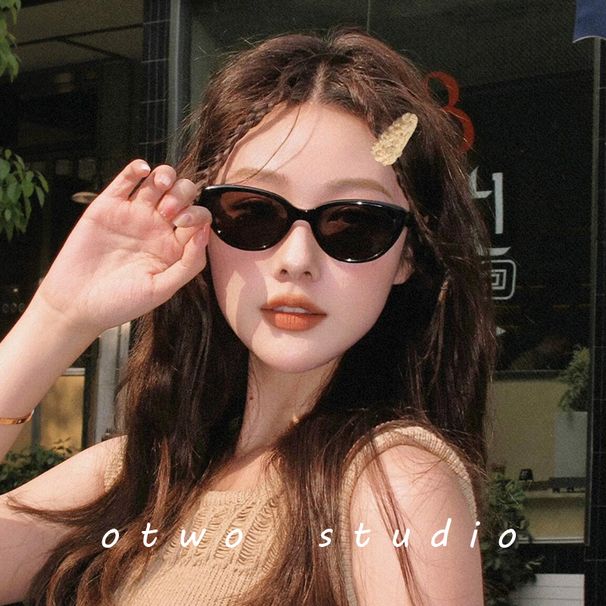 LazyZoom Triangle Cats' Eye Sunglasses Women's Internet-Famous And Vintage Trendy Cool Fashion Wind Sun Glasses Fancy Street_voghion.com