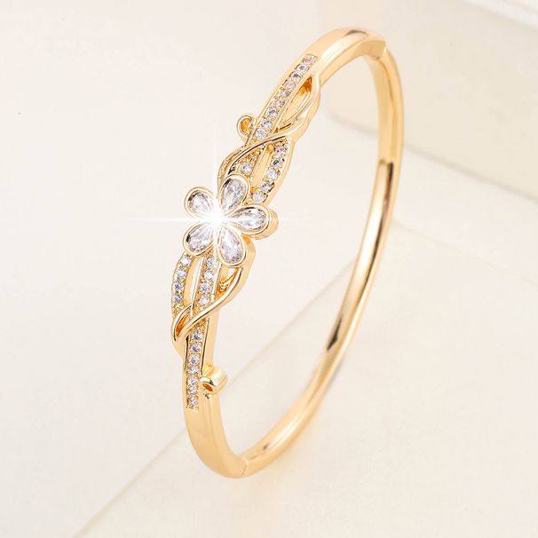 Luxury High-Quality Diamond-Studded Snake Head Flower Star Open Bracelet Shiny Rose Gold Elegant_voghion.com