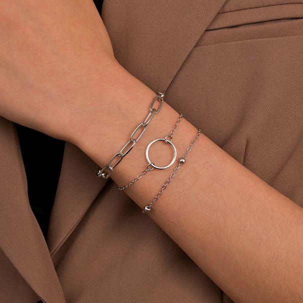 Personalizēts stilīga ģeometriska apaļa saspraudes formas rokassprādzes rotaslietu komplekts ar daudzslāņu sakrautu metālu_voghion.com