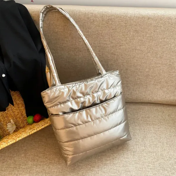 Vielseitige gepolsterte Tragetasche, einfarbig, Puffer-Schulter für Damen | Lässige, gesteppte Pendlertasche für den Winter 240816_voghion.com