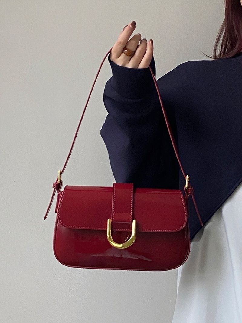 Advanced 2024 Korean Edition Weinrote Umhängetasche mit Hufeisenknopf und Unterarm-Einzelschulter für Damen_voghion.com