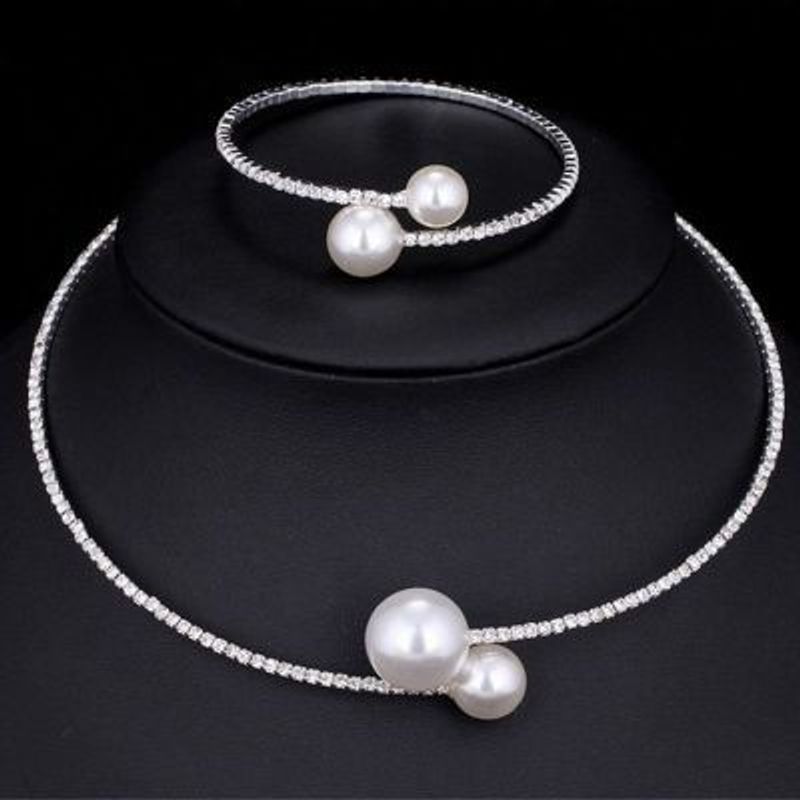 Collier de perles en strass scintillant à la mode avec ouverture réglable pour accessoires de mariée_voghion.com