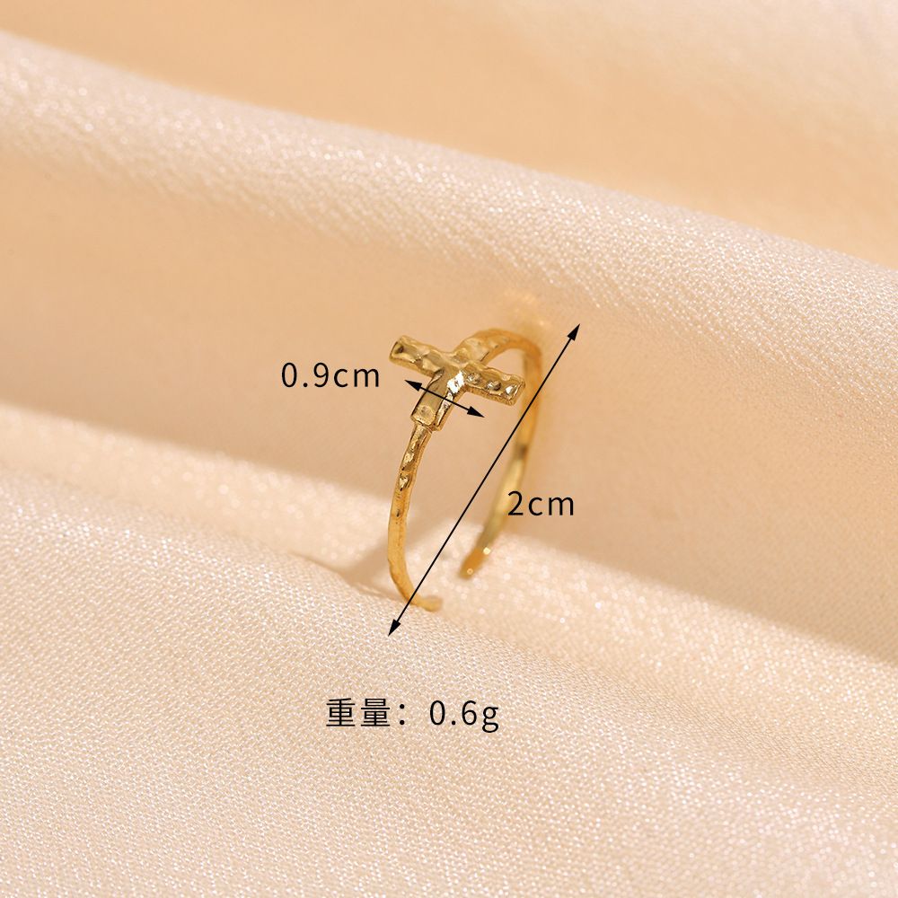 Ins Style Titan für Damen, leichter Luxus High-End Nischenring aus vergoldetem Edelstahl_voghion.com