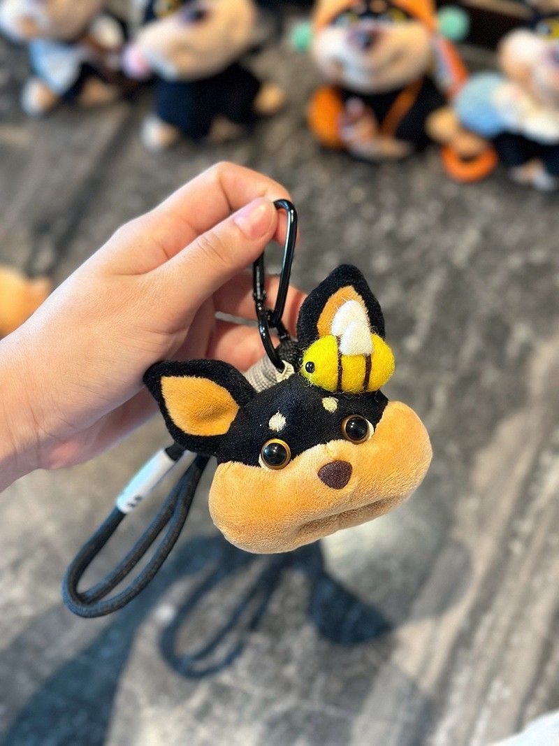 Entzückender Plüsch-Schlüsselanhänger mit Bienenwelpe – süßer Tier-Rucksackanhänger, modisches, weiches Stofftier für Mädchen, einzigartiges Geschenk für Hundeliebhaber_voghion.com