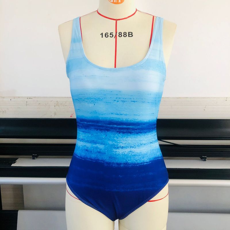 Costume da bagno intero taglie forti per donna - Costume da bagno a righe sexy, ad alta elasticità, ad asciugatura rapida, con imbottitura rimovibile, stampa sfumata arcobaleno e blu_voghion.com