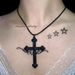 Collier croix minimaliste de style sombre pour femme, personnalité de niche, mode fille chaude, chaîne de clavicule polyvalente et tendance_voghion.com