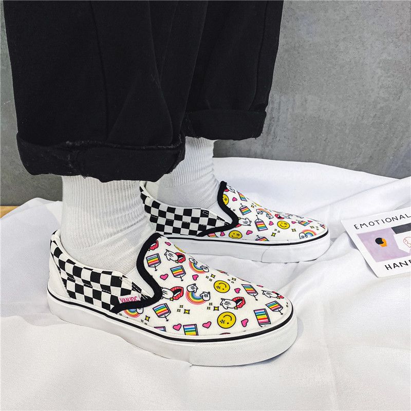 2023 Scarpe da donna estive Graffiti Ragazze Set Piedi Motivo a scacchiera Panno dipinto a mano stampato un piede scarpe di tela scarpe da ginnastica per studenti_voghion.com