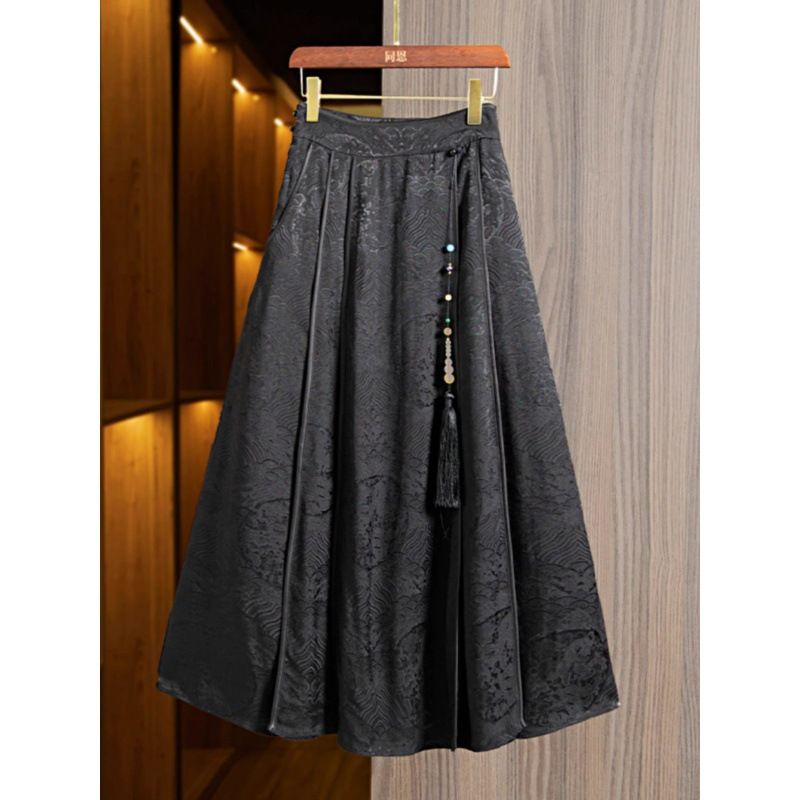 New style horse face early spring, autumn winter, high waisted, slim and elegant A-line skirt, Chinese style, age_voghion.com