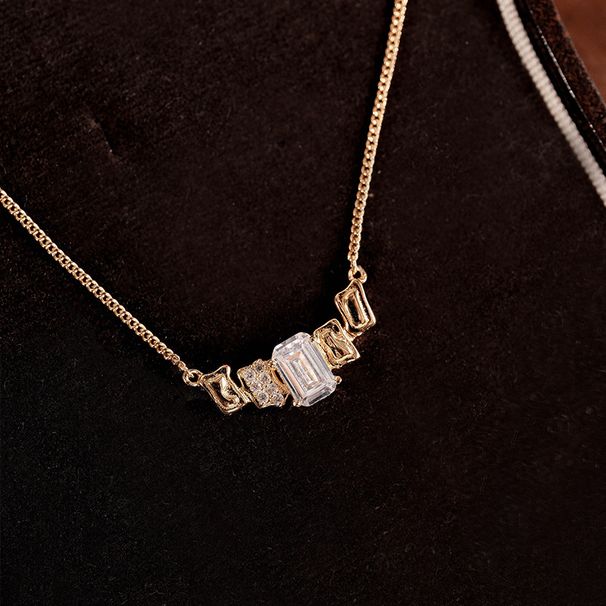 Minimalistische, exquisite, trendige Halskette im Ins-Stil mit unregelmäßiger geometrischer Form für Damen, vielseitiges Schlüsselbein für den Pendelverkehr im Herbst und Winter_voghion.com