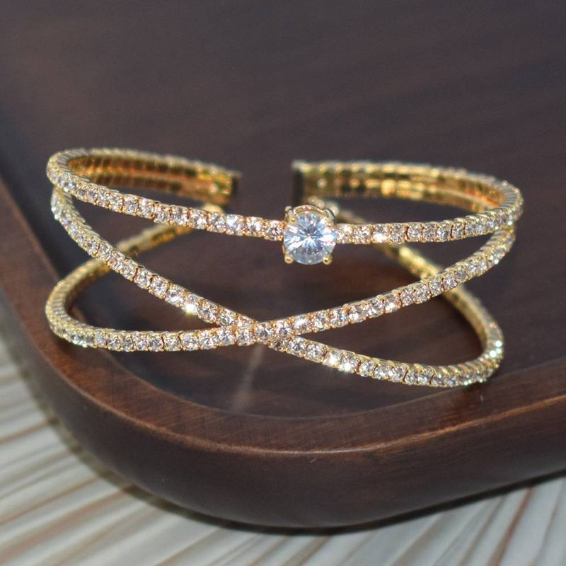 Brățară elegantă pentru femei, de nișă, de înaltă calitate, pentru mireasă, cu zirconiu încrustat, cu cruce și deschidere, de la designer_voghion.com