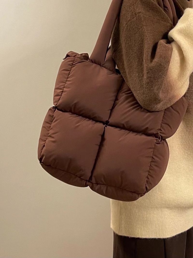 Nova bolsa de ombro único com zíper axilar, bolsa tote macia e almofadada, quadrada e versátil para mulheres, com enchimento de algodão_voghion.com