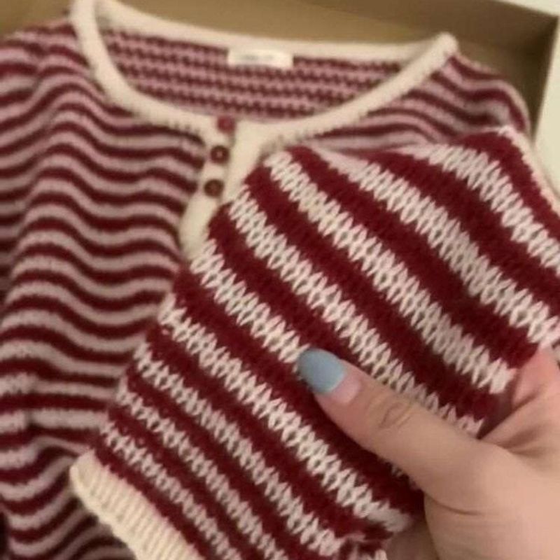 Color blocking striped semi open neck knitted sweater for women, 2024 new autumn fashion, age reducing, loose and_voghion.com