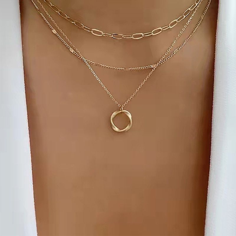 Bohemian Ethnic Retro Women Necklace Thick Chain Exaggerated Neck Chain Regular Circle Pendant Fashion Necklace Hip Hop Personality Collar Metal Woman_voghion.com