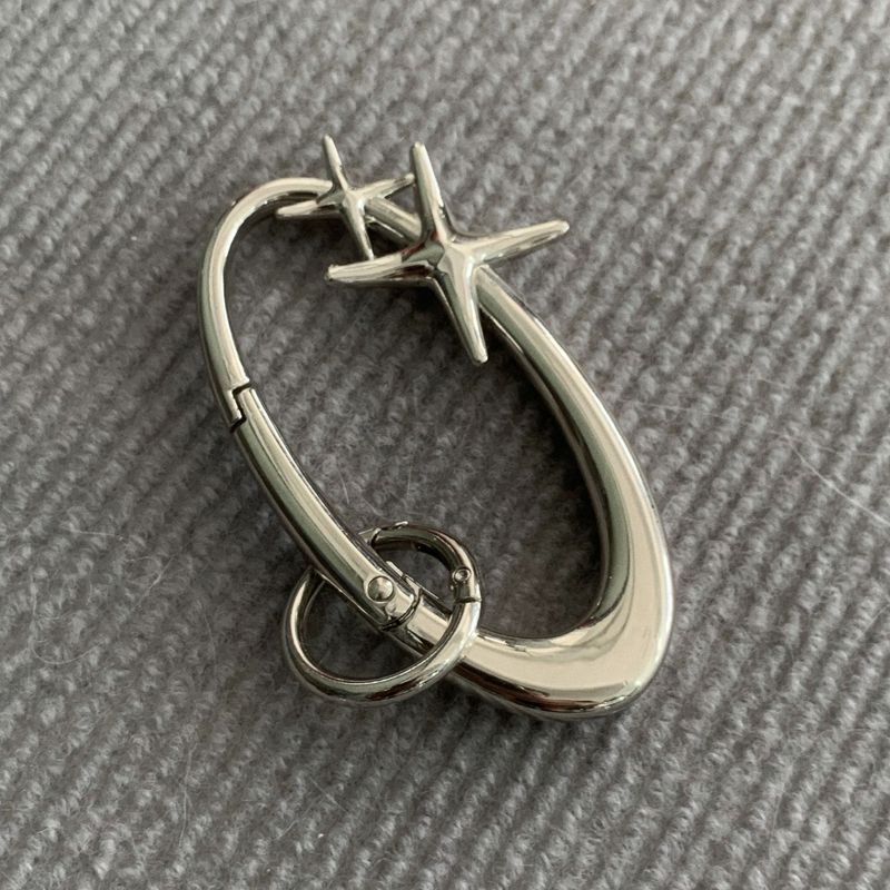 "Star Oval Buckle" Original Niche Double Star Oval Keychain Vibe Style Bag Pendant High End Accessories_voghion.com