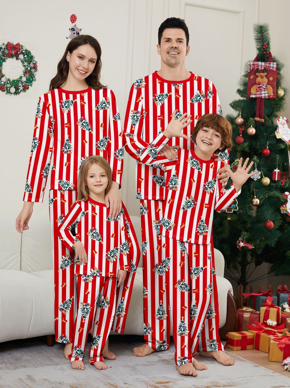 Pijama de pareja con estampado de rayas para padres e hijos, ideal para las fiestas navideñas._voghion.com
