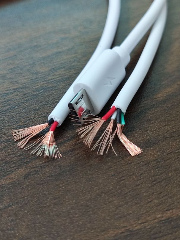 Unbeatable Quality MicroUSB Two-Core Android USB Charging Cable_voghion.com