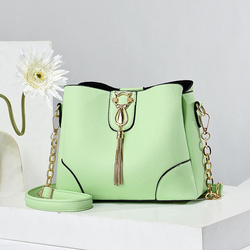 Large Capacity Fashion Casual Shoulder Crossbody Versatile New Women's Simple Lightweight Mom Bag_voghion.com