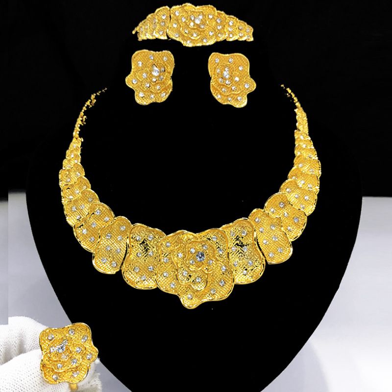 Gold-plated floral vintage jewelry set Necklace earrings Bracelet ring_voghion.com