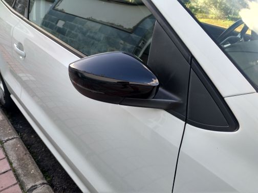 Γυαλιστερό μαύρο κάλυμμα πλευρικού καθρέφτη για VW Polo 6R 6C MK5 V 2009 2013 2014 2016 2017 2015 με μοντέλο φλας_voghion.com