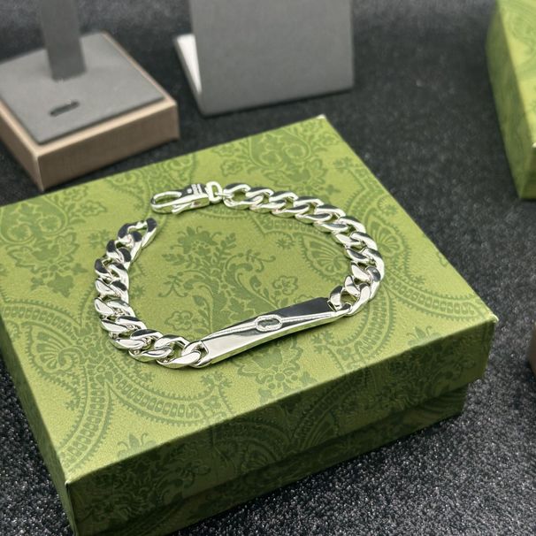 Gu Jia/Dubbel G-bokstav Dubbelknapp Kubanskt mode Mångsidigt emaljinlägg Trendigt Ljus Lyx för män och kvinnor_voghion.com