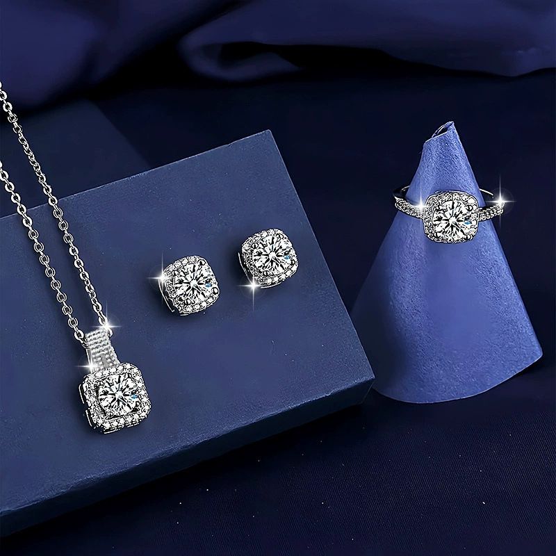 Elegante, luxuriöse, glänzende, exquisite Halskette, Ohrringe, Ringset, Schmuck, kreativ, schön, modisch und_voghion.com