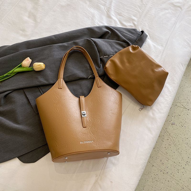 Bolso de viaje de gran capacidad con textura de alta calidad para mujer 2023, nuevo bolso de hombro informal de estilo extranjero que combina con todo, bolso de mano tipo cubo_voghion.com