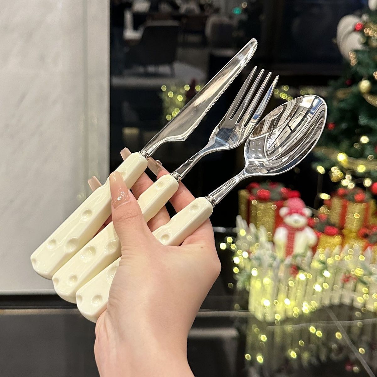Luxury High-End Stainless Steel Steak Dinner High-Value Knife Fork Spoon Western Tableware Full Cheese Three-Piece Set_voghion.com