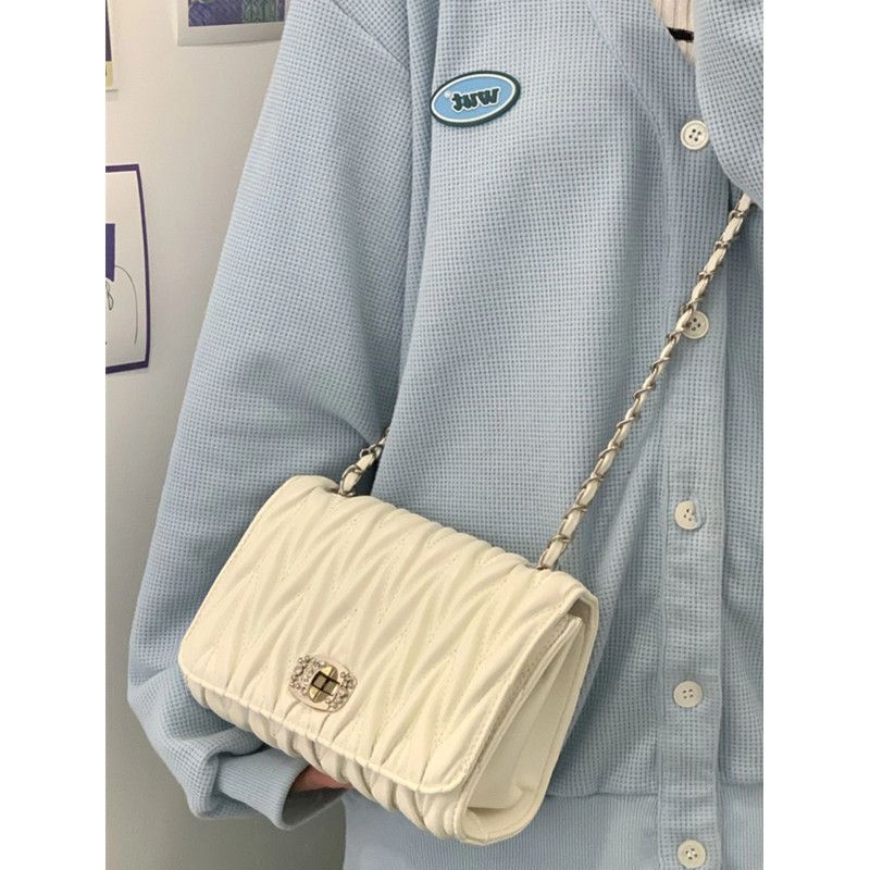 Fashionable Spring/Summer Small Square 2024 Folded Women's Bag, Unique Design, Versatile One Shoulder Chain, Oblique_voghion.com