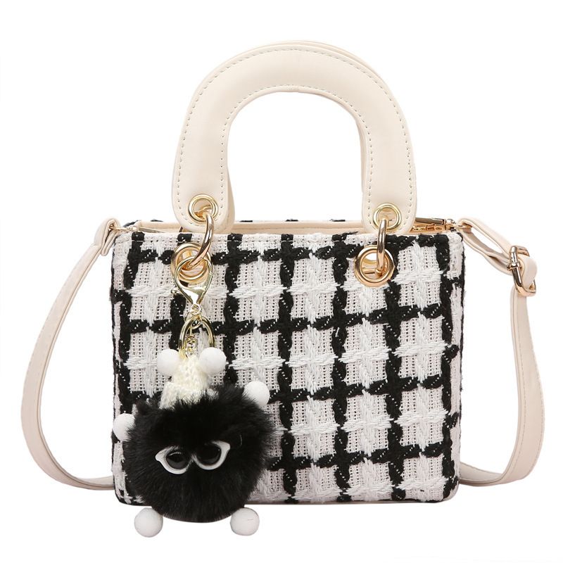 Kleine Gruppe Design 2023 Neue Version Internet Celebrity Umhängetasche Mode Tragbare Prinzessin Handtasche Für Frauen_voghion.com