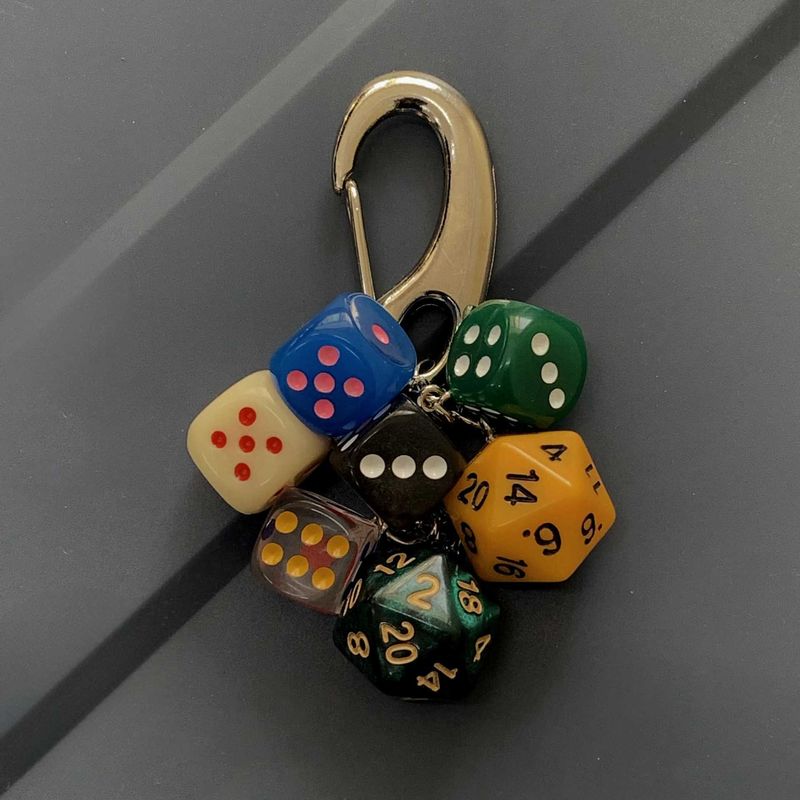 Porte-clés créatif en forme de dés porte-bonheur, fait à la main, polyvalent, tendance, pendentif pour sac, accessoires mignons_voghion.com