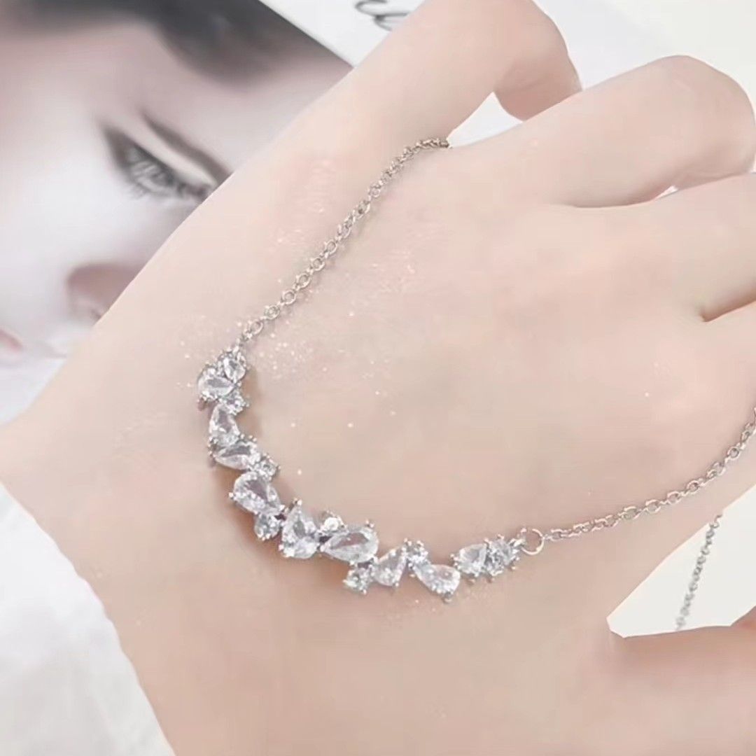 Lila Weinrebenblume Zhao Yingzi Gleiche lächelnde Halskette mit weiblichem Zirkonanhänger, einzigartiges Design, High-End, leichter Luxus_voghion.com