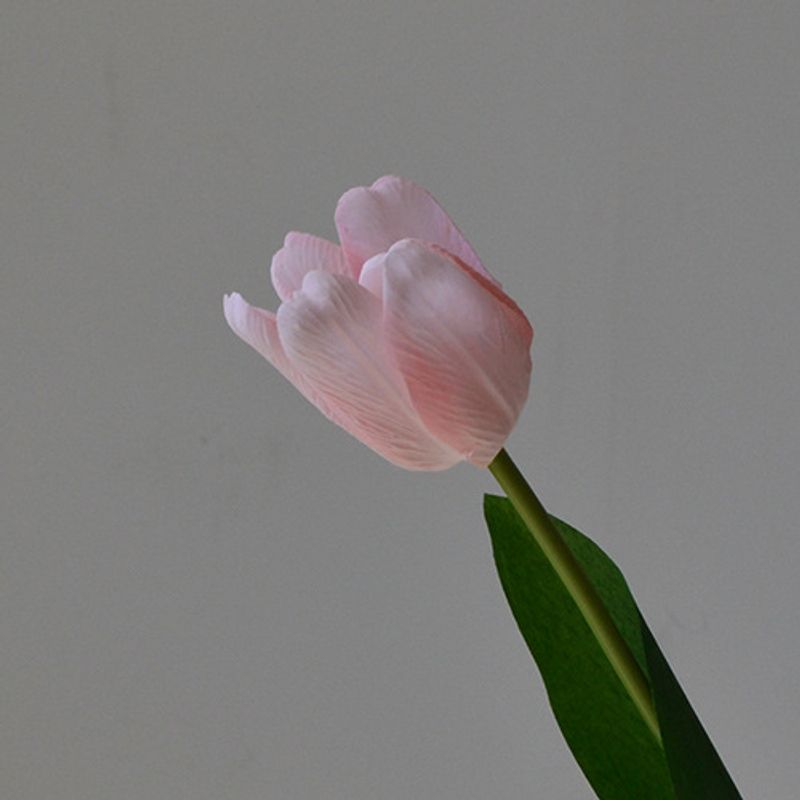 Hand-held Artificial Flowers For Wedding Photography_voghion.com