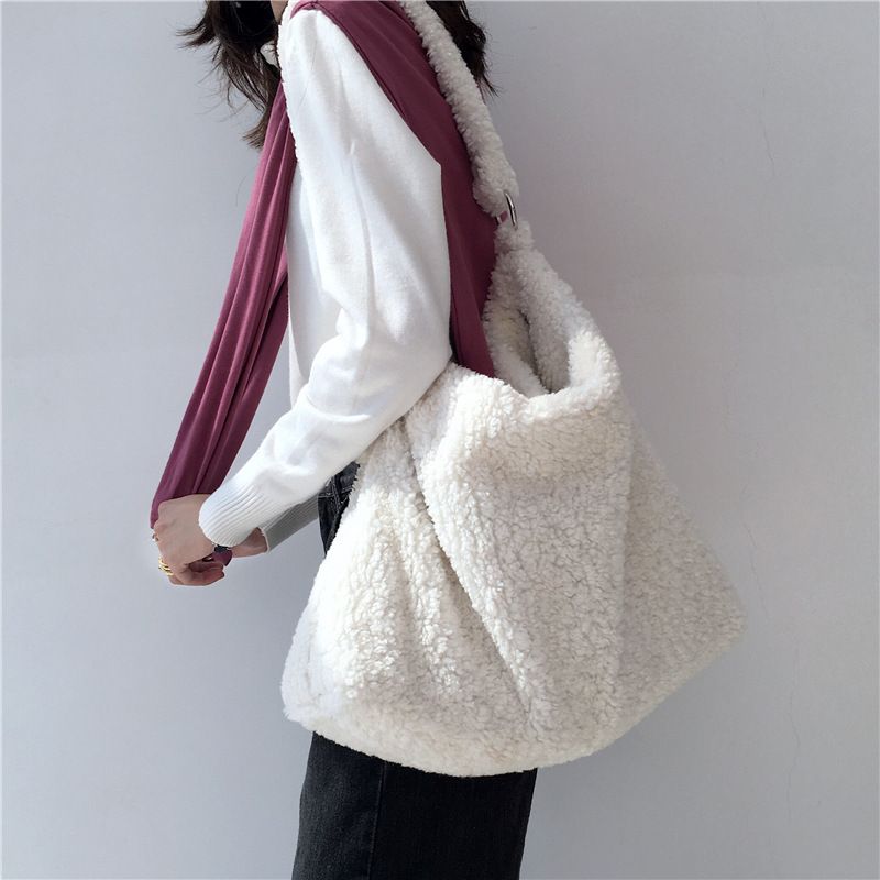 Mao Bao Herbst/Winter Diagonal Straddle Einzelschulter Große Kapazität 2024 Weiche Lammhaar Unterarmtasche Damen_voghion.com