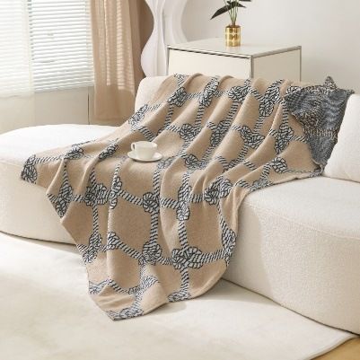 Knit Throw With Creative Knot Design - Premium Airplane Blanket For First Class & Home 150x200cm Ultra-Soft Ac/Nap Use_voghion.com