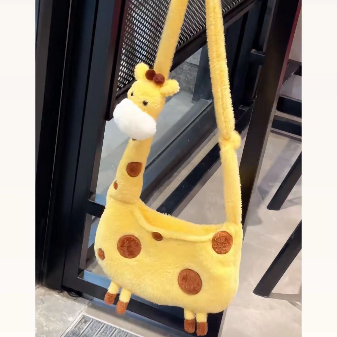 Versione coreana, carina, giraffa, peluche, cartone animato, borsa a tracolla, stile foresta, borsa a tracolla a forma di cuore per ragazza, regalo_voghion.com