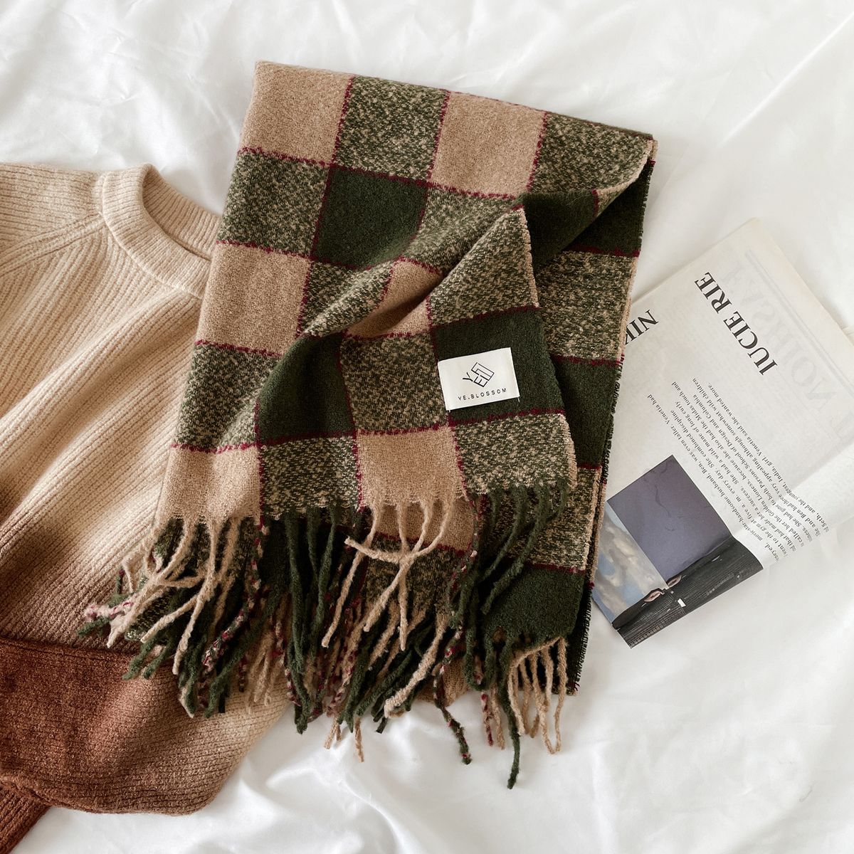 Sciarpe alla moda europee e americane, scialli con frange caldi, leggeri, di lusso e di alta qualità per donne autunnali e invernali, classici grandi quadrati in imitazione cashmere_voghion.com