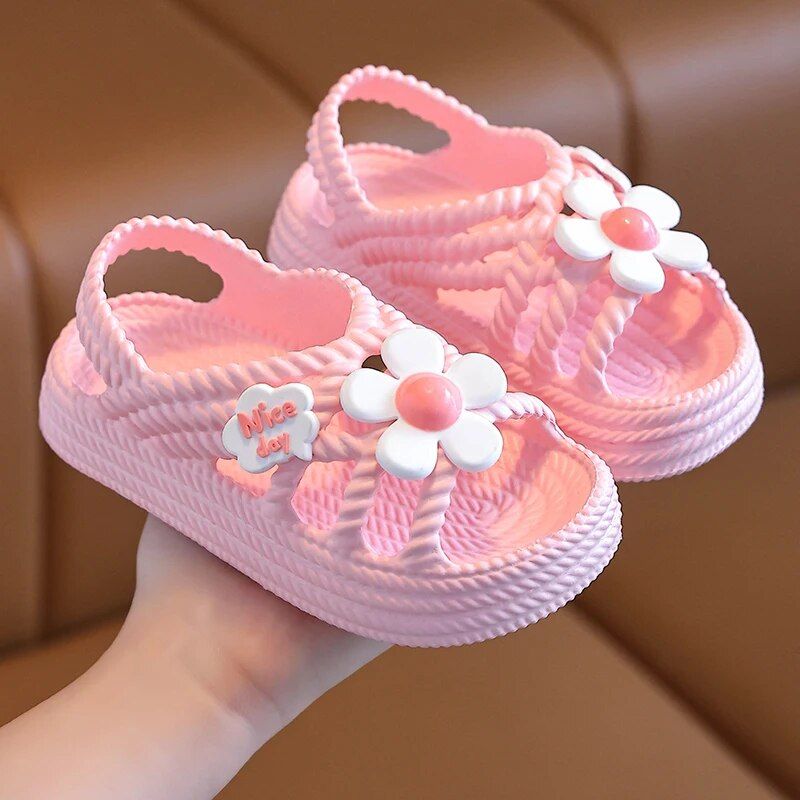 New Summer Aged 2-8 Children Slippers Flower Pattern Lithe Comfort Sandal For Girls Non-slip Seabeach Flip Flops Home Kids Shoes_voghion.com
