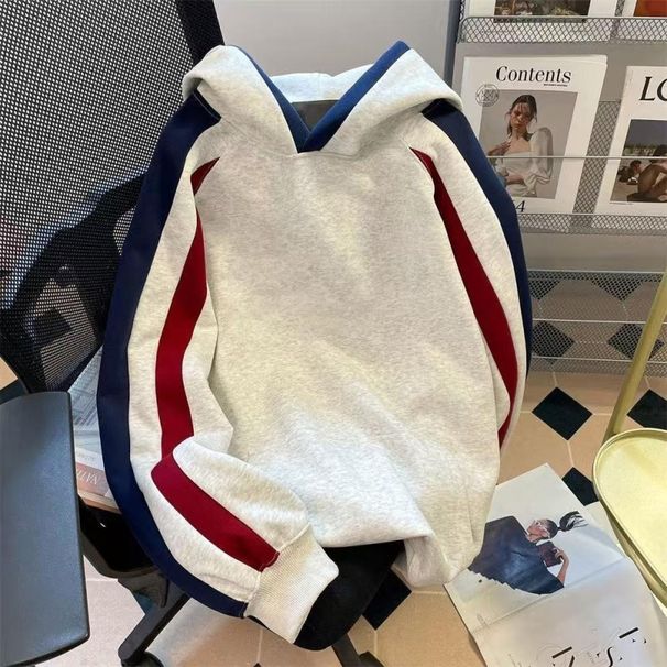 Felpa con cappuccio e spalle larghe, nuova collezione autunno e inverno_voghion.com