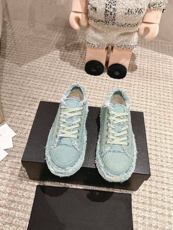 Xiaoxiang Fengliu Su Embroidered Canvas Flat Casual Lace Up Sports Board Cowboy Shoes Breathable Insoles_voghion.com