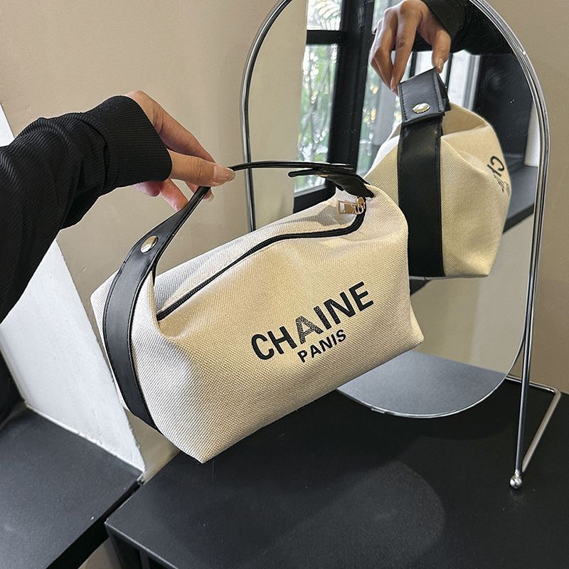 New Ins Cosmetic Bag Small Fragrance Portable Travel Cosmetic Bag Storage Bag washing bag European and American fashion clutch bag_voghion.com
