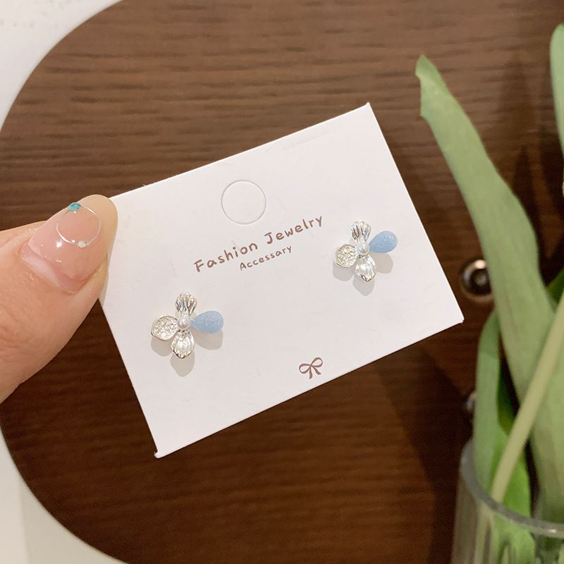 Nuovi orecchini a farfalla colorati per la primavera e l'estate per le donne, stile fata con aghi d'argento e fiori, sensazione di alta qualità di nicchia,_voghion.com