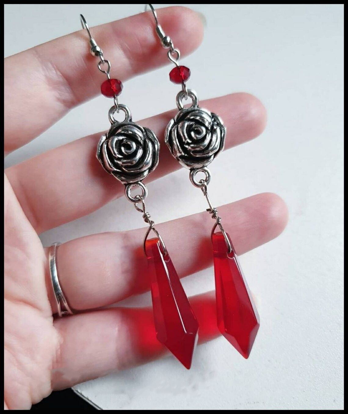 Elegant Gothic red rose glass crystal earrings_voghion.com