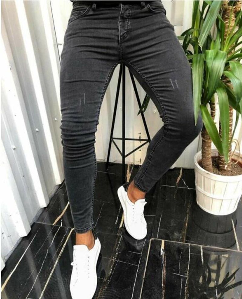 Slim-Fit-Jeans aus zerrissener Baumwolle, lässige Street-Style-Jeanshose mit mittlerem Stretchanteil für Herren im Frühling und Sommer_voghion.com