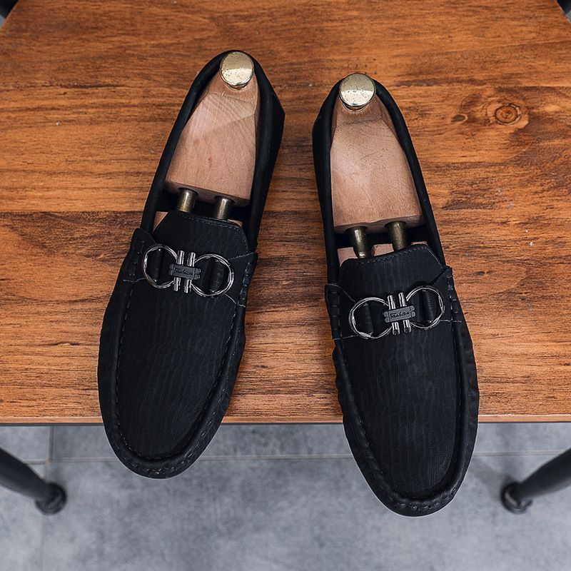 Herrenmode mit niedrigem Fußansatz und Slipper für Herren_voghion.com