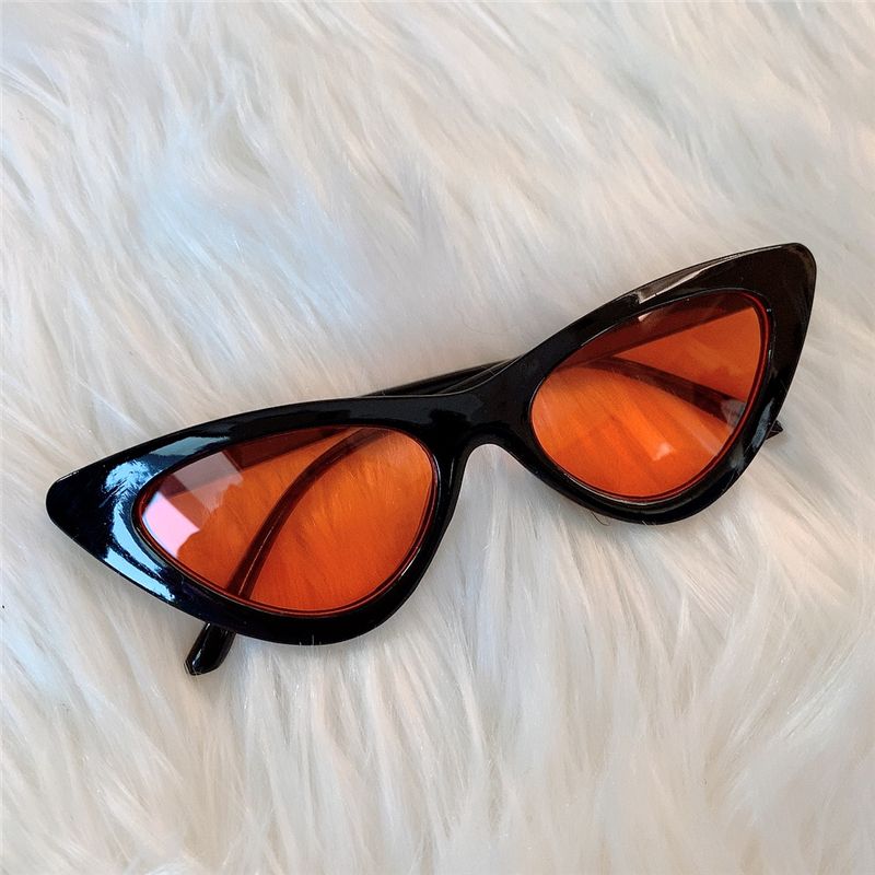 LazyZoom Cat's Eye Big Red New Year Celebration Cool Earth Sunglasses Small Frame_voghion.com
